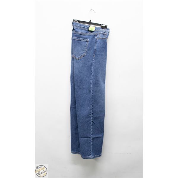 NEW KENSIE JEANS WOMEN'S STRAIGHT FIT JEAN SIZE 6