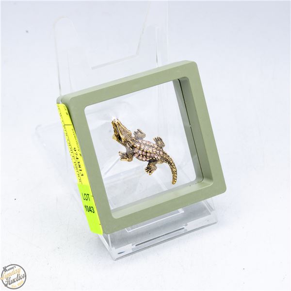 NEW CROCODILE BROOCH 'REALISTIC SCALE' &
