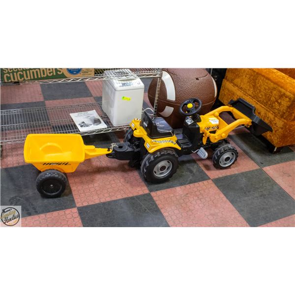 CHILDRENS RIDE-ON TRACTOR WITH PEDALS, FRONT LOAD