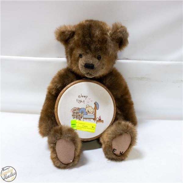 ESTATE HANDMADE TEDDYBEAR WITH ROUND