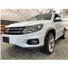 Image 2 : PARKSVILLE - 2015 VOLKSWAGEN TIGUAN WHITE 213638 KMS - 558144-1