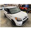 Image 10 : PARKSVILLE - 2011 KIA SOUL WHITE 316714 KMS - 709273-3