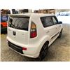 Image 15 : PARKSVILLE - 2011 KIA SOUL WHITE 316714 KMS - 709273-3