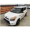 Image 4 : PARKSVILLE - 2011 KIA SOUL WHITE 316714 KMS - 709273-3