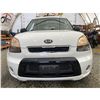 Image 5 : PARKSVILLE - 2011 KIA SOUL WHITE 316714 KMS - 709273-3