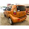 Image 12 : PARKSVILLE - 2011 KIA SOUL ORANGE 235499 KMS - 317418-2