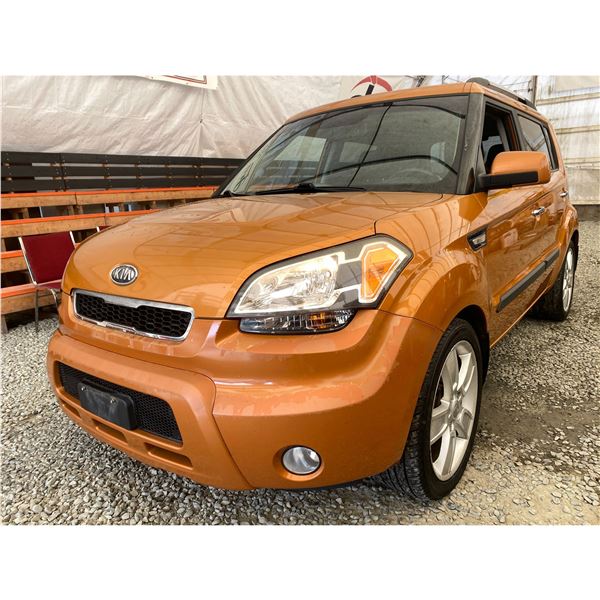 PARKSVILLE - 2011 KIA SOUL ORANGE 235499 KMS - 317418-2