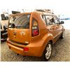 Image 8 : PARKSVILLE - 2011 KIA SOUL ORANGE 235499 KMS - 317418-2