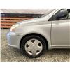 Image 17 : PARKSVILLE - 2004 TOYOTA ECHO SILVER 144441 KMS - 334776-3