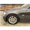 Image 31 : PARKSVILLE - 2006 BMW 325I GREY 243523 KMS - T12360-1