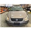 Image 3 : PARKSVILLE - 2004 NISSAN ALTIMA BEIGE  122150 KMS - 157649-3