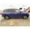 Image 11 : PARKSVILLE - 2017 NISSAN PATHFINDER BLUE 304714 KMS - 637302-3