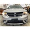 Image 5 : PARKSVILLE - 2011 DODGE JOURNEY SILVER 224686 KMS - 569168-2