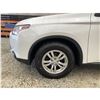 Image 31 : PARKSVILLE - 2015 MITSUBISHI OUTLANDER WHITE 244281 KMS - 600704-2