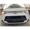 Image 5 : PARKSVILLE - 2015 MITSUBISHI OUTLANDER WHITE 244281 KMS - 600704-2