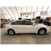 Image 11 : PARKSVILLE - 2011 NISSAN ALTIMA WHITE 244659 KMS - 140990-3