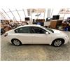 Image 12 : PARKSVILLE - 2011 NISSAN ALTIMA WHITE 244659 KMS - 140990-3