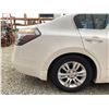 Image 27 : PARKSVILLE - 2011 NISSAN ALTIMA WHITE 244659 KMS - 140990-3