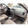 Image 38 : PARKSVILLE - 2011 NISSAN ALTIMA WHITE 244659 KMS - 140990-3
