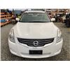 Image 6 : PARKSVILLE - 2011 NISSAN ALTIMA WHITE 244659 KMS - 140990-3