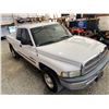Image 10 : PARKSVILLE - 2001 DODGE RAM 2500 WHITE 173156 KMS - 580717-4