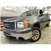 Image 1 : PARKSVILLE - 2011 GMC SIERRA GREY 295028 KMS - 429215-2
