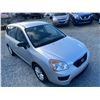 Image 10 : PARKSVILLE - 2012 KIA RONDO SILVER  81400 KMS - 394304-2
