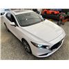 Image 10 : PARKSVILLE - 2020 MAZDA 3 WHITE 205521 KMS - 129818-1