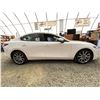 Image 11 : PARKSVILLE - 2020 MAZDA 3 WHITE 205521 KMS - 129818-1