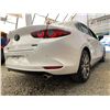 Image 14 : PARKSVILLE - 2020 MAZDA 3 WHITE 205521 KMS - 129818-1