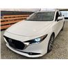 Image 3 : PARKSVILLE - 2020 MAZDA 3 WHITE 205521 KMS - 129818-1