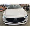 Image 6 : PARKSVILLE - 2020 MAZDA 3 WHITE 205521 KMS - 129818-1