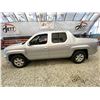 Image 13 : PARKSVILLE - 2006 HONDA RIDGELINE SILVER 377465 KMS - 003229-2
