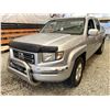 Image 2 : PARKSVILLE - 2006 HONDA RIDGELINE SILVER 377465 KMS - 003229-2