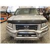 Image 4 : PARKSVILLE - 2006 HONDA RIDGELINE SILVER 377465 KMS - 003229-2