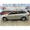 Image 11 : PARKSVILLE - 2011 VOLKSWAGEN JETTA SPORTWAGEN SILVER 190458 KMS - 649591-2