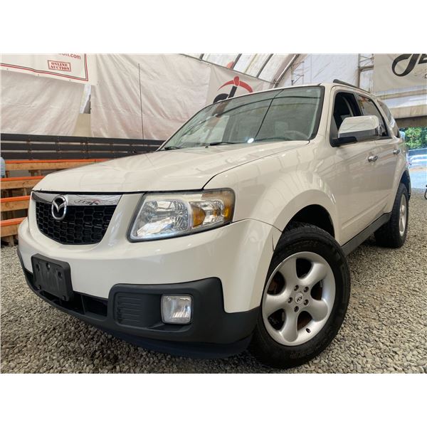 PARKSVILLE - 2010 MAZDA TRIBUTE WHITE 271685 KMS - BM06970
