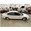 Image 13 : PARKSVILLE - 2000 FORD TAURUS WHITE 261281 KMS - B132351