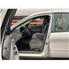 Image 48 : PARKSVILLE - 2000 FORD TAURUS WHITE 261281 KMS - B132351