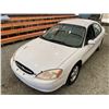 Image 4 : PARKSVILLE - 2000 FORD TAURUS WHITE 261281 KMS - B132351