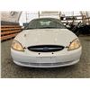 Image 5 : PARKSVILLE - 2000 FORD TAURUS WHITE 261281 KMS - B132351