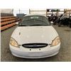 Image 6 : PARKSVILLE - 2000 FORD TAURUS WHITE 261281 KMS - B132351