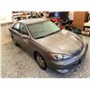 Image 10 : PARKSVILLE - 2003 TOYOTA CAMRY GREY 370809 KMS - 093303-2