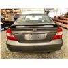 Image 18 : PARKSVILLE - 2003 TOYOTA CAMRY GREY 370809 KMS - 093303-2