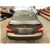 Image 19 : PARKSVILLE - 2003 TOYOTA CAMRY GREY 370809 KMS - 093303-2
