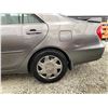 Image 29 : PARKSVILLE - 2003 TOYOTA CAMRY GREY 370809 KMS - 093303-2