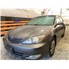 Image 3 : PARKSVILLE - 2003 TOYOTA CAMRY GREY 370809 KMS - 093303-2