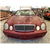 Image 6 : PARKSVILLE - 1999 MERCEDES-BENZ CLK-CLASS RED TMU  KMS - 074942-4