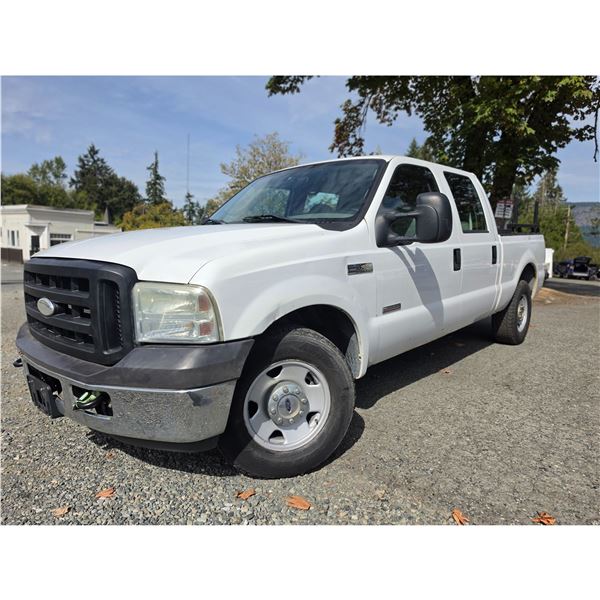 DUNCAN - 2006 FORD F-350 WHITE 177708 KMS - D50005-4