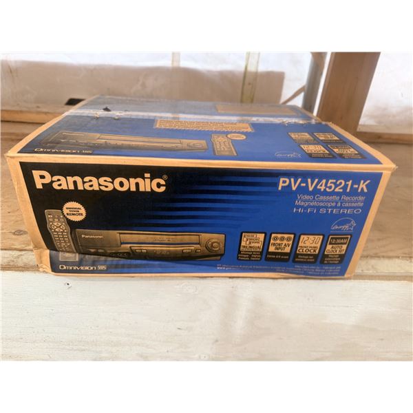 New Panasonic PV-V4521-K Omnivision VHS Hi-Fi Stereo VCR in Original Box